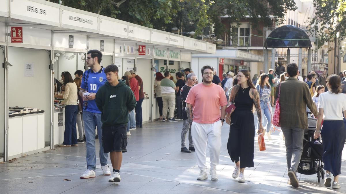 Regalo de pastel cordobés por comprar un libro en la Feria del Libro