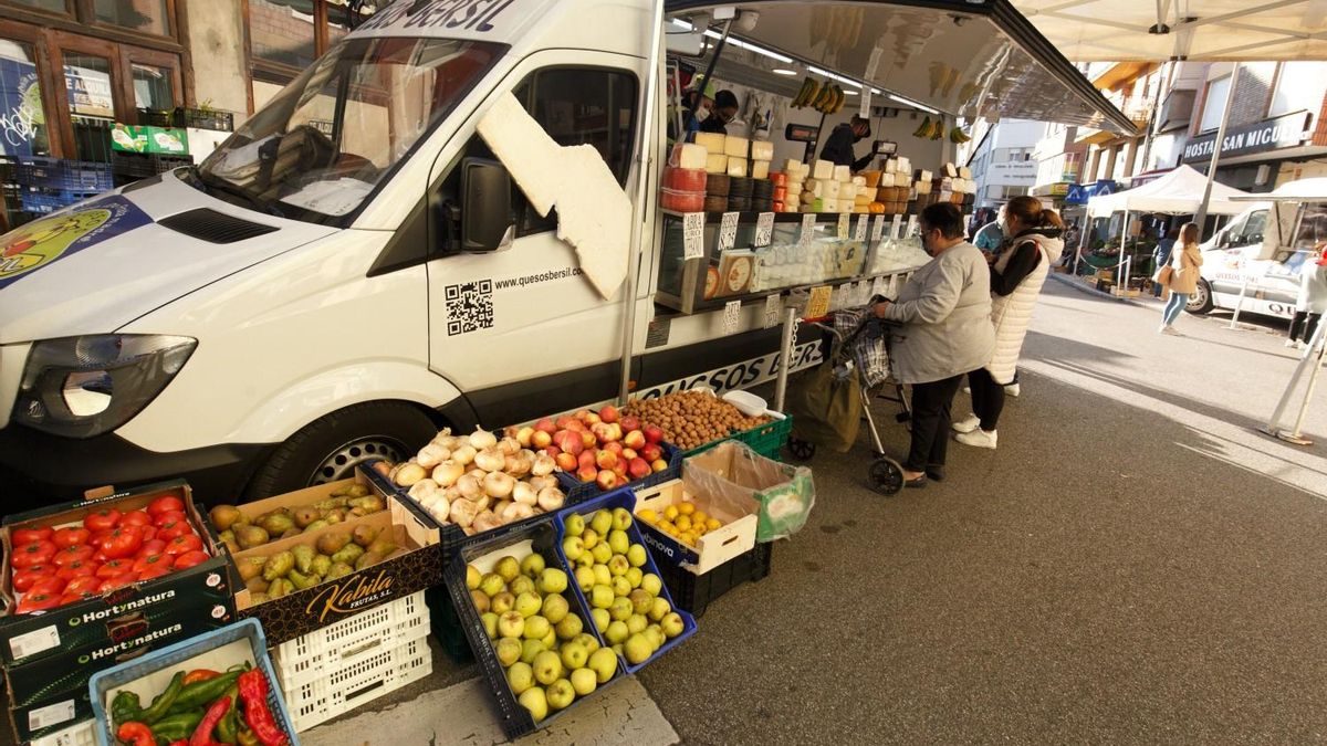 El PSOE recurre a la Justicia la modificación de las tasas del mercado en Ponferrada