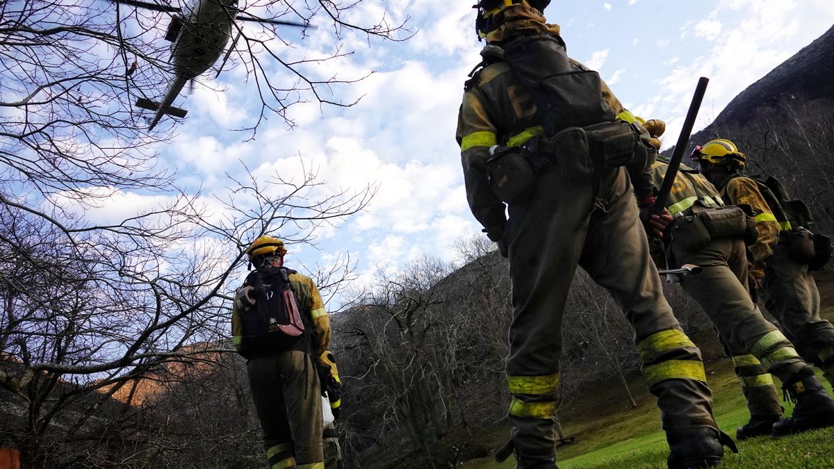 Los trabajadores de la Brigada de incendios forestales de Ruente piden diez efectivos más