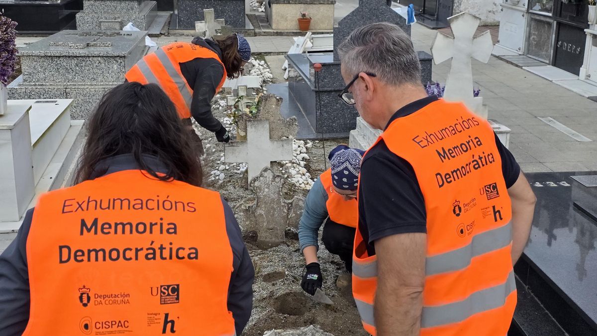 En busca de 197 fusilados por el franquismo en el cementerio de Ferrol