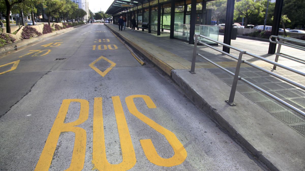 Sin colectivos: la UTA terminó con el misterio y anunció que se sumará al paro de la CGT