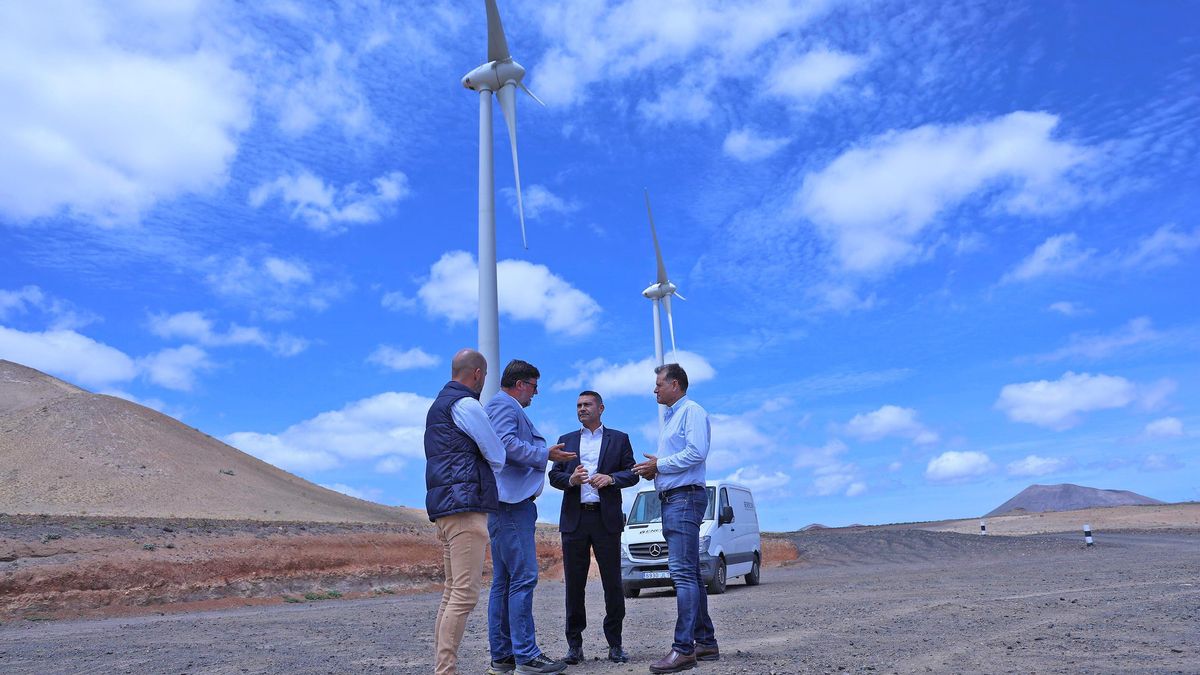 Visita institucional al nuevo Parque Eólico de San Bartolomé, en Lanzarote.