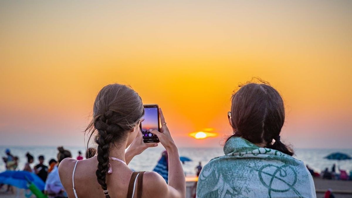 El eclipse dispara la movilidad: cómo evitar verlo en un atasco de tráfico