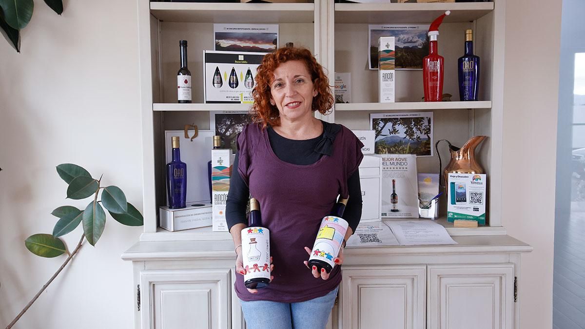 Nuria Yáñez creó la iniciativa 'Botellas con Alma' 
