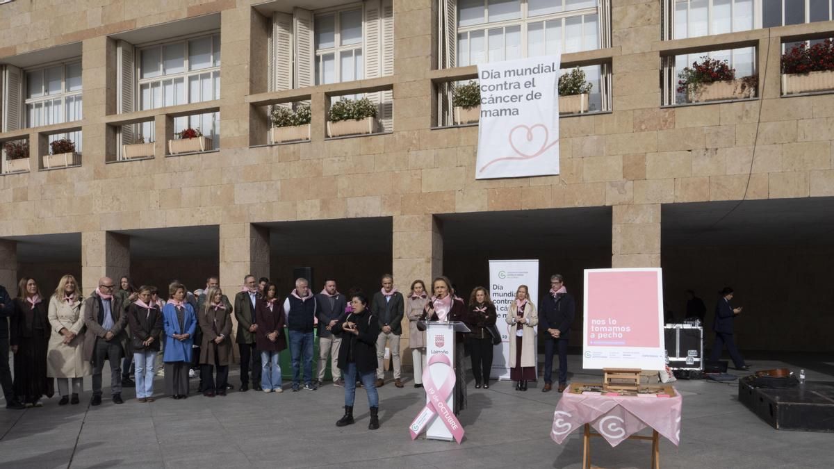 "Nos lo tomamos a pecho": la AECC reclama equidad en el diagnóstico, atención más humana e investigación del cáncer de mama