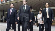 El presidente Rajoy a su llegada a la estación de Fukushima