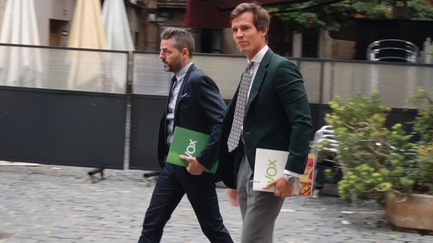 Vox pide al Gobierno de Capellán que "acabe con sus complejos y deje de actuar como la izquierda"