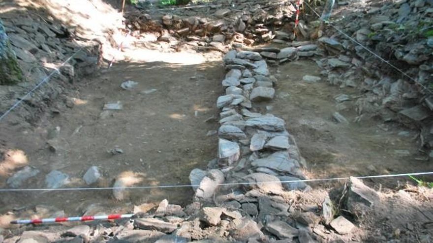 Nuevoa estructuras localizadas en las excavaciones de este año.  / Luis Álvarez