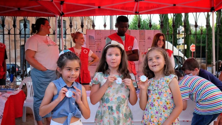 Un momento de la 31 edición del Maratón de los Cuentos de Guadalajara, en los aledaños del Palacio del Infantado
