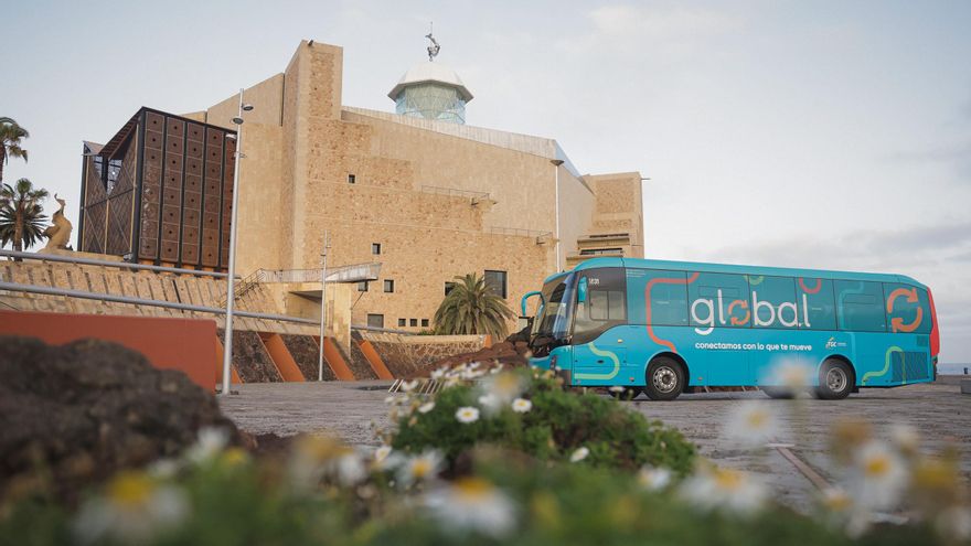 La empresa de transportes de Gran Canaria cumple 50 años
