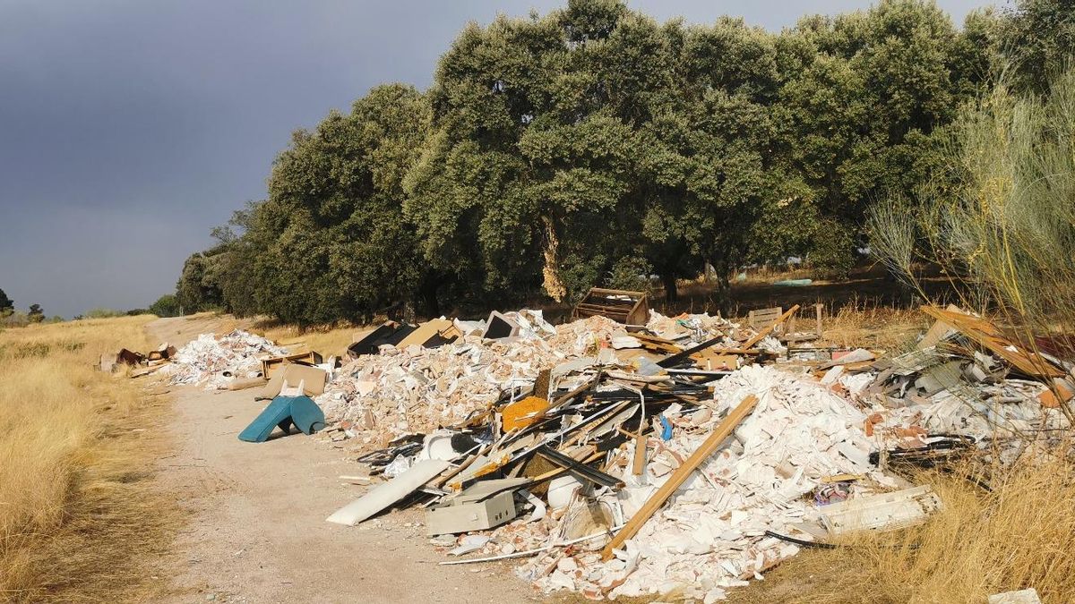 Ecologistas denuncian vertidos ilegales en una zona de "alto valor ambiental" en Alcorcón