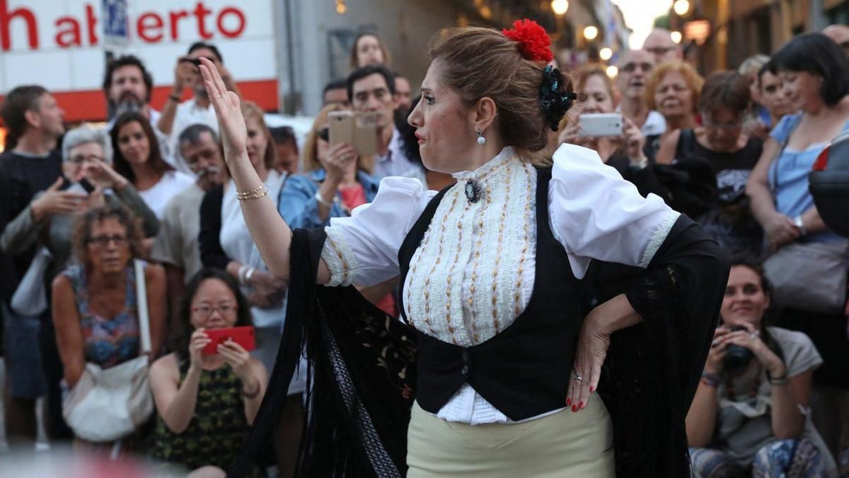 Conciertos, limonada, bolardos y batalla de agua para celebrar las fiestas de San Lorenzo 2026 en Lavapiés: programa completo