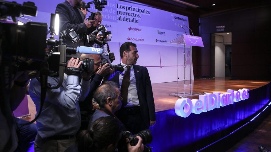 Minutos antes de comenzar la jornada