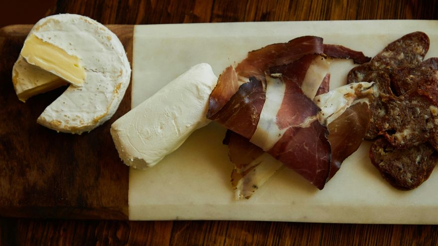 Alerta alimentaria "grave" por la presencia de una bacteria en derivados cárnicos procedentes de España