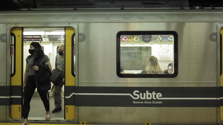Desde el domingo se aplicará el segundo aumento al subte del año y el pasaje costará 125 pesos