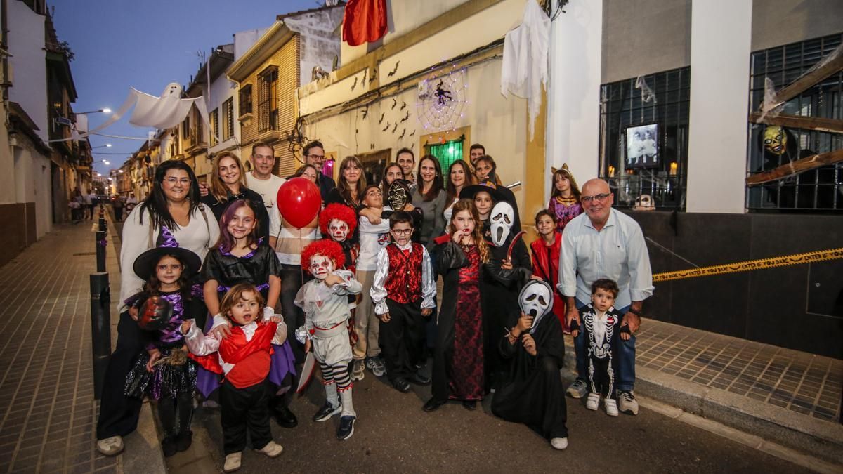 La calle López de Alba celebra su Halloween
