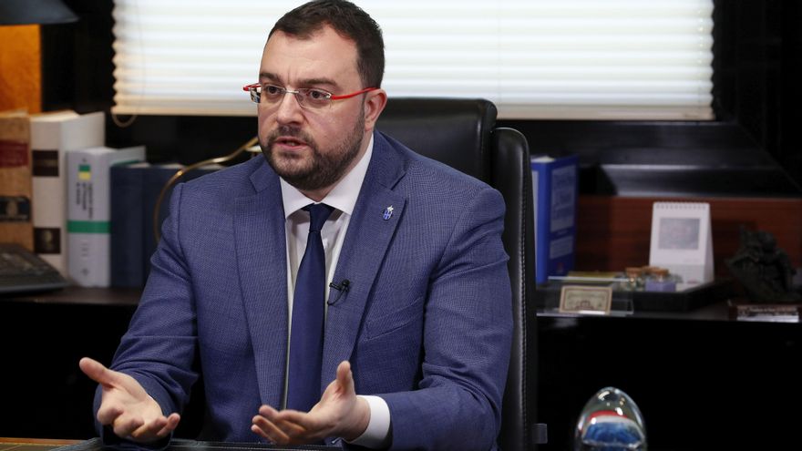 El presidente del Principado de Asturias, Adrián Barbón.