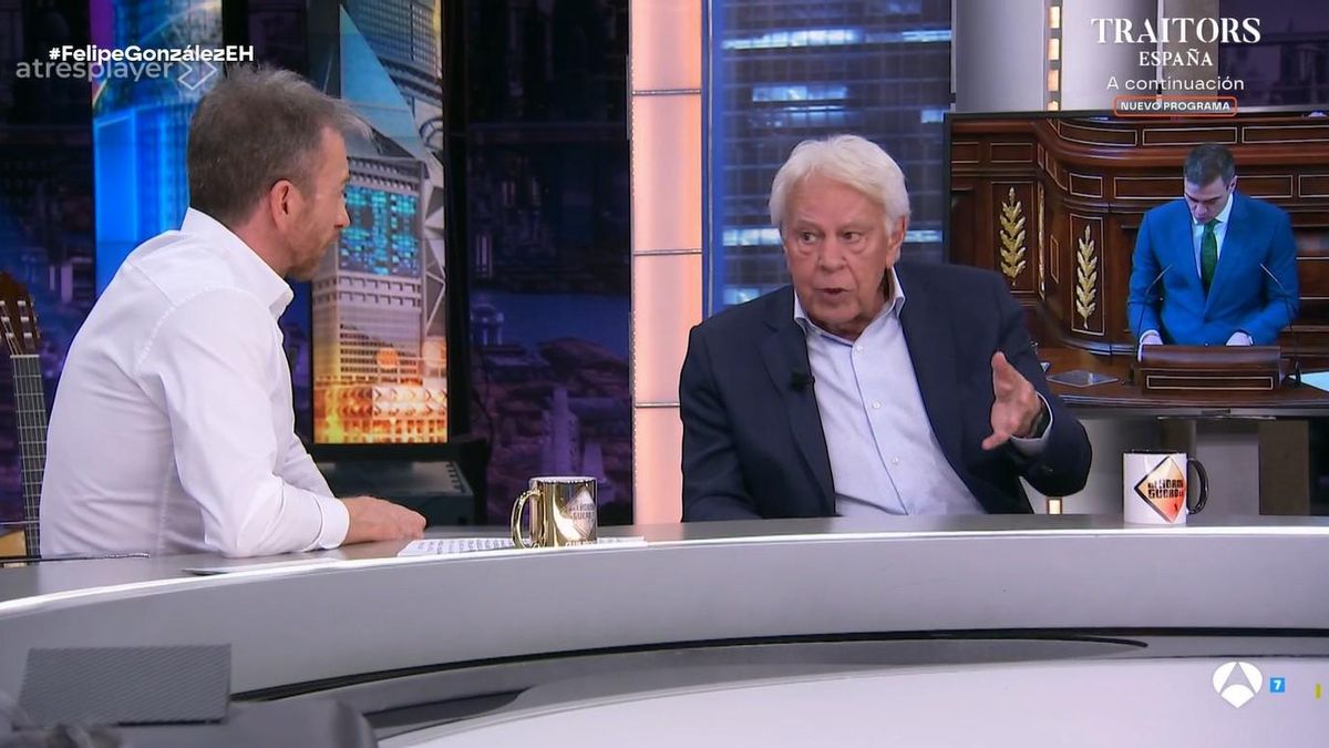 Pablo Motos y Felipe González, en 'El Hormiguero'