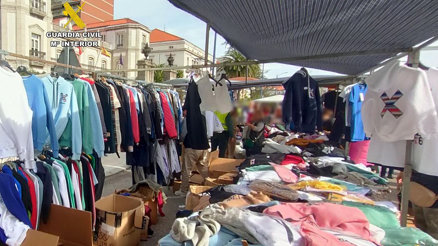 Intervenidos Laredo más de 1.100 artículos con un valor de mercado de más de 36.000 euros