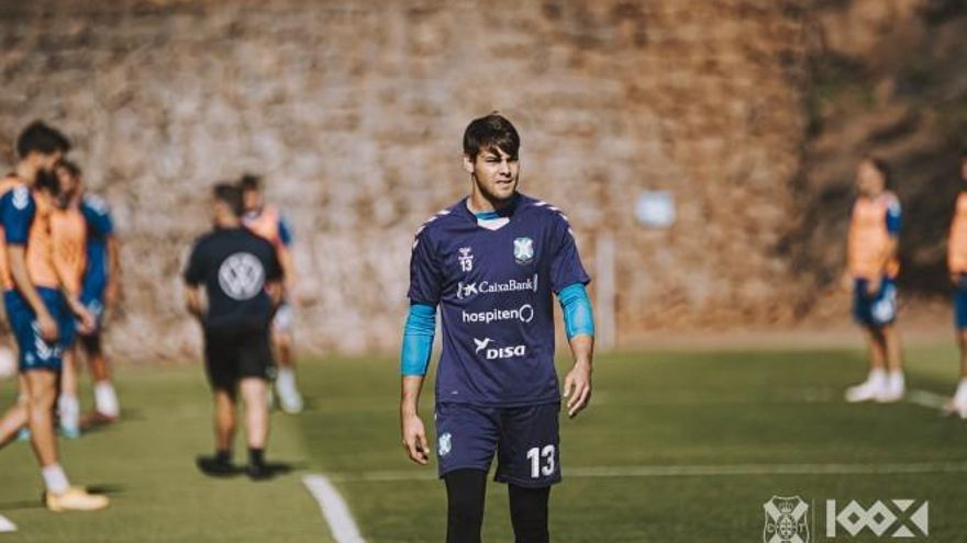 El CD Tenerife cede a Javi Díaz al Fuenlabrada