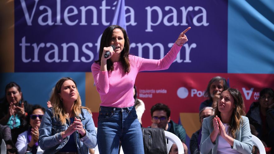 La ministra de Derechos Sociales y Agenda 2030, Ione Belarra, durante el acto de campaña 'Valentía y Orgullo para transformar Madrid', en la Plaza Pedro Zerolo, a 13 de mayo, en Madrid (España).
