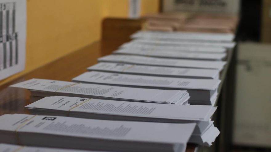 Archivo - Papeletas elecciones