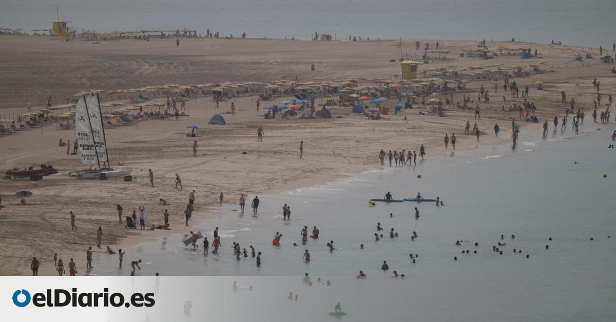 Sanidad mantiene en rojo el nivel de riesgo por calor en las islas orientales