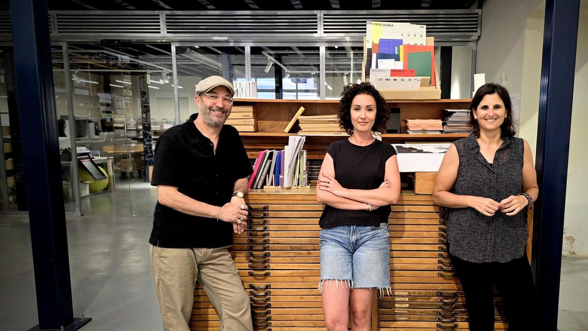 L’equip d’AU a Impresum, on en juny van celebrar els seus primers 20 anys.