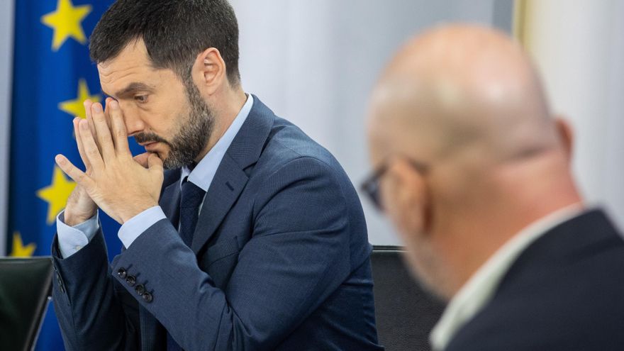 El ministro de Derechos Sociales, Consumo y Agenda 2030, Pablo Bustinduy, tras el Consejo de Ministros