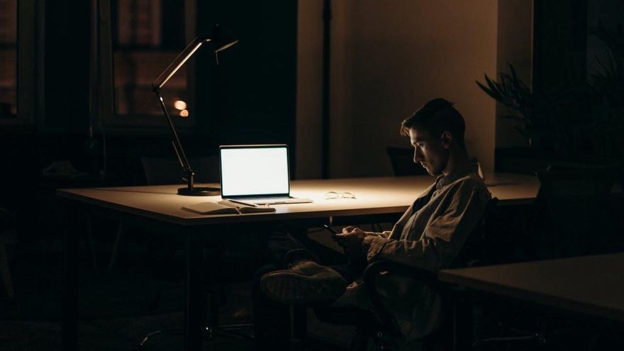 Cómo una jornada laboral más corta puede beneficiar nuestro bienestar y rendimiento