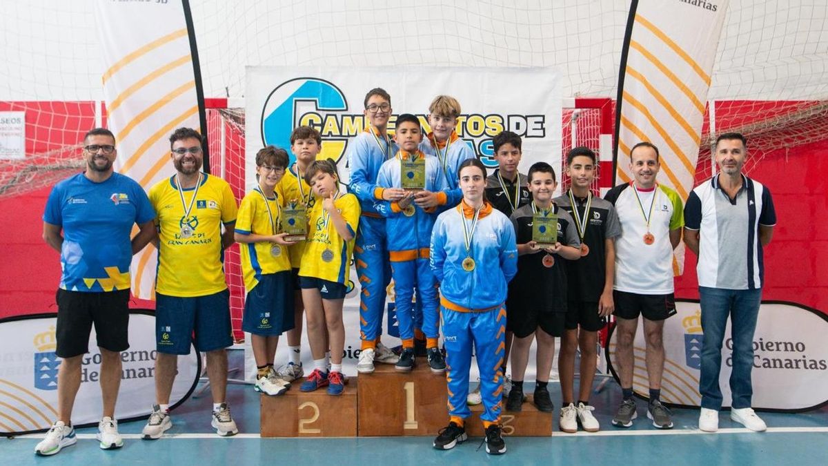 La Palma y Tenerife, vencedores de los campeonatos escolares regionales de tenis de mesa