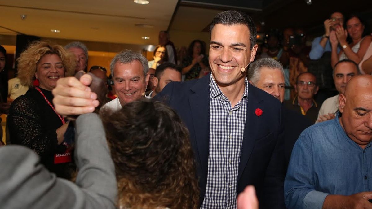 FOTOGALERÍA | Acto de precampaña de Pedro Sánchez en Las Palmas de Gran Canaria