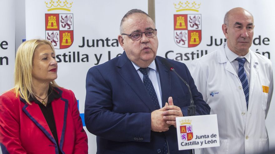 Castilla y León mantendrá en el 2025 las "peonadas" en Sanidad para reducir las listas de espera