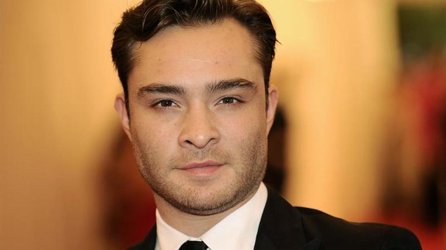 La BBC retira las escenas de Ed Westwick de la serie "Ordeal By Innocence"