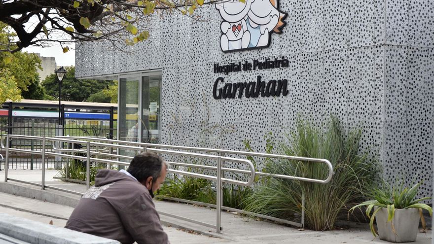 El Hospital Garrahan tuvo que abrir otra sala de internación para chicos con coronavirus: "El momento para vacunar a los menores es ahora"