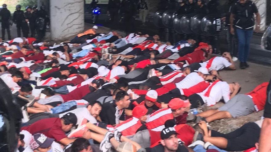 Detuvieron a 150 barras de River en la previa del partido ante Argentinos Juniors