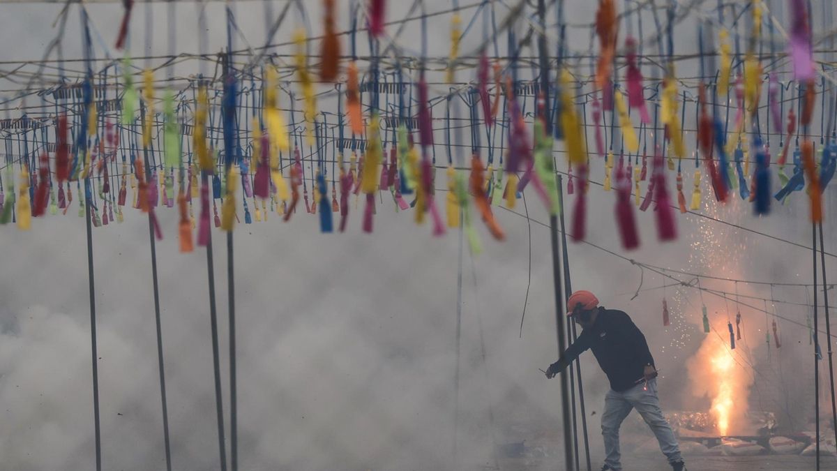 ¿Cuánto dinero público cuesta una mascletà en la plaza del Ayuntamiento de València? Un 40 % más en siete años