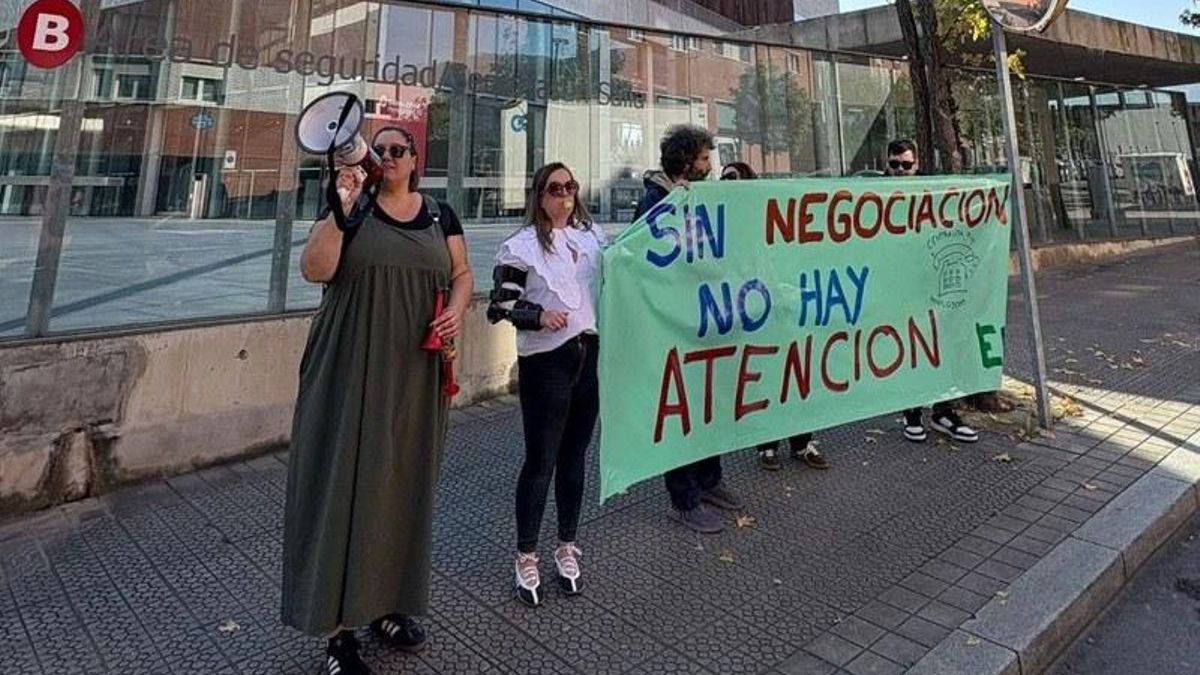 Trabajadoras de la centralita de la Policía Municipal de Bilbao en huelga: "Si llamáis no contestaremos, estamos luchando"