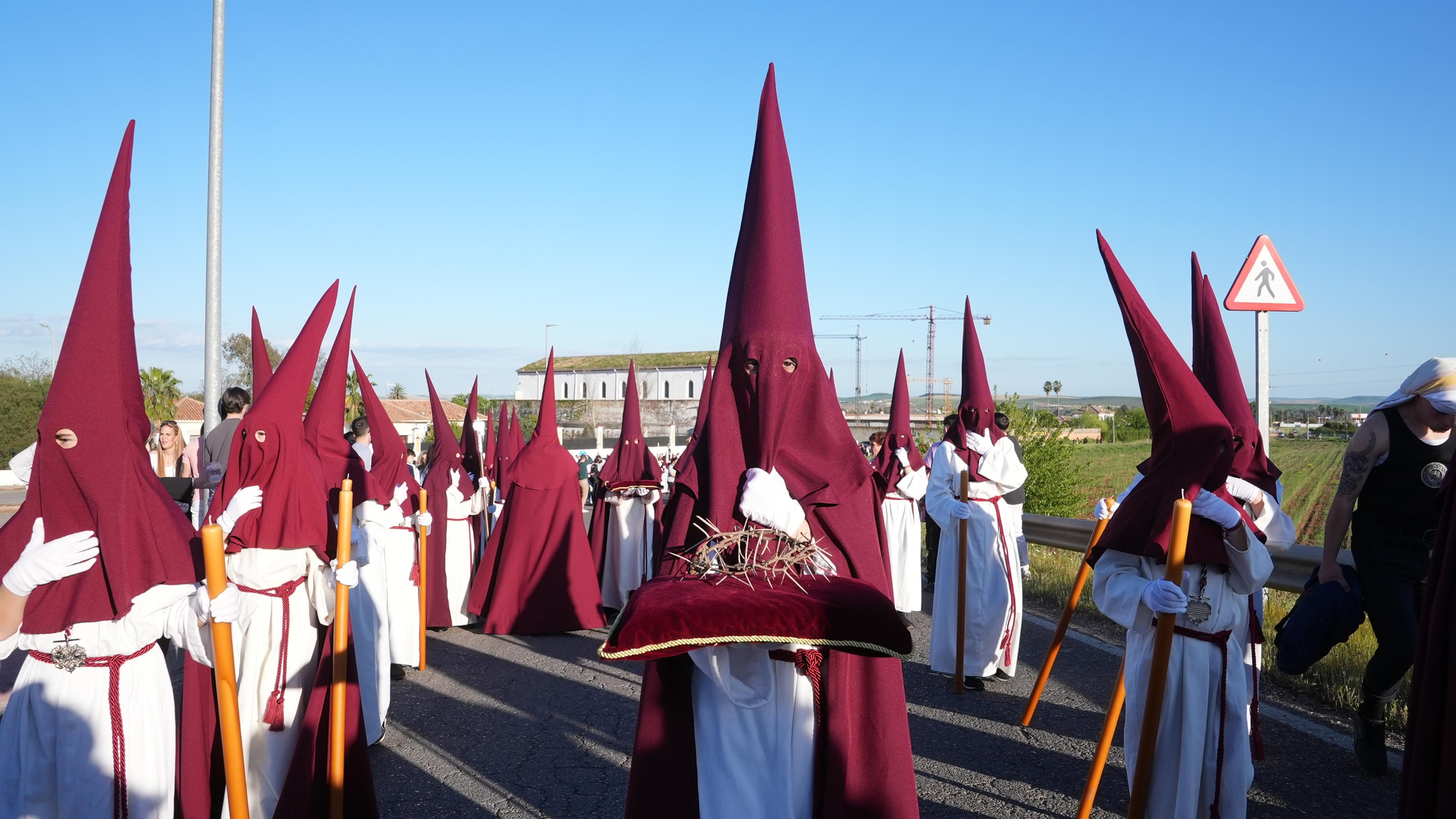 La salida procesional de la Sangre de El Higuerón, en imágenes