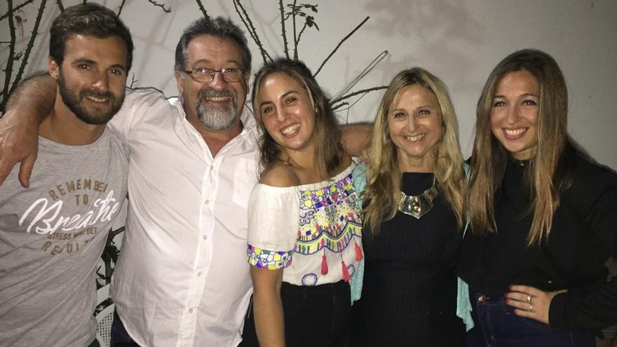 Foto de la última fiesta de final de año que pasó junta la familia de Sofía.