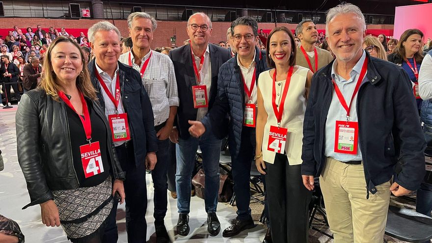 Torres sostiene que Feijóo está "desesperado" y "no asimila" la legitimidad del gobierno socialista