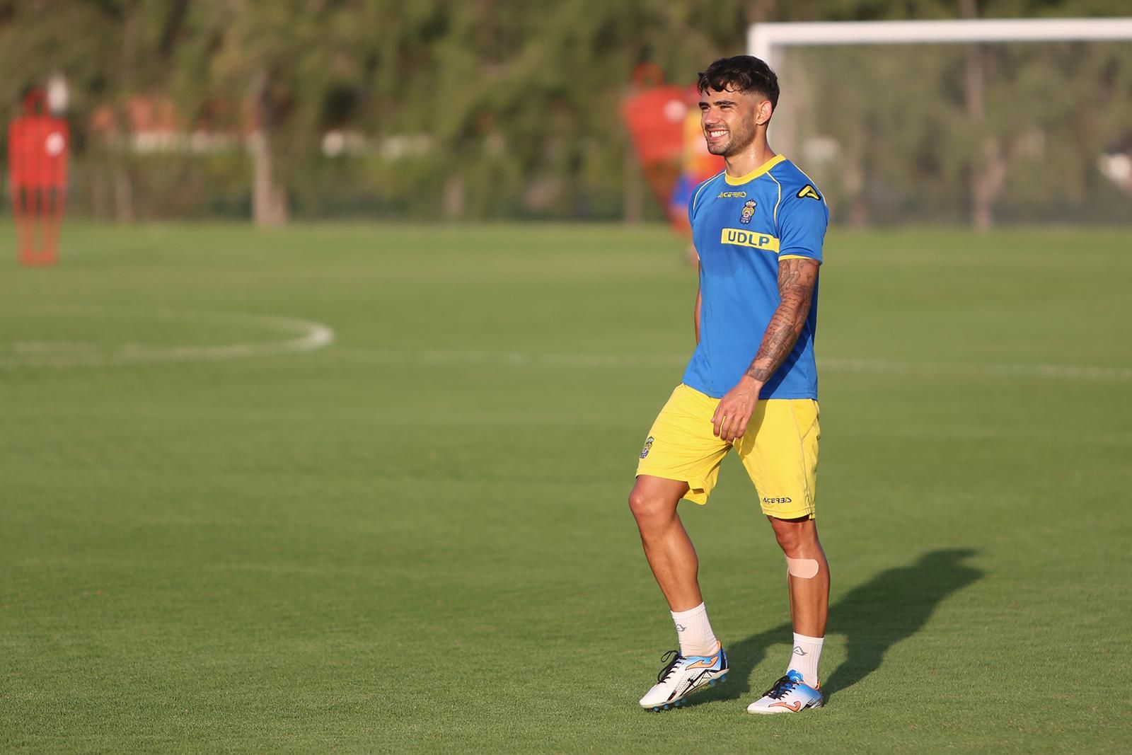 Tanausú. Entrenamiento de Las Palmas. (ALEJANDRO RAMOS)