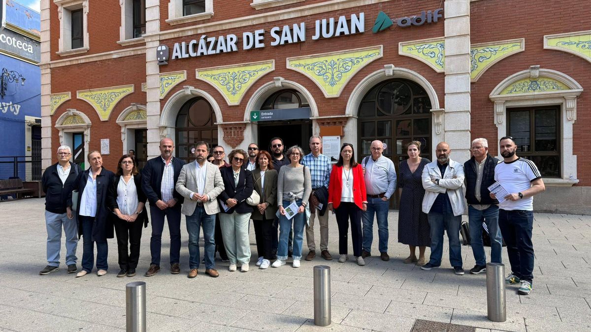 La Plataforma en defensa del Ferrocarril del Centro de la Mancha carga contra Óscar Puente: "Es una tomadura de pelo"