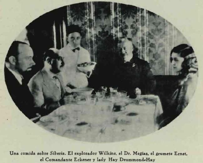 Jerónimo Megías cenando con el comandante Ekner en el Graff Zeppelin.