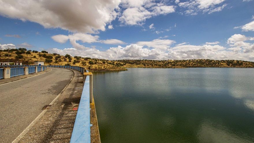 Los regantes de Consuegra-Villacañas piden mayores dotaciones a la Confederación para leñosos y herbáceos