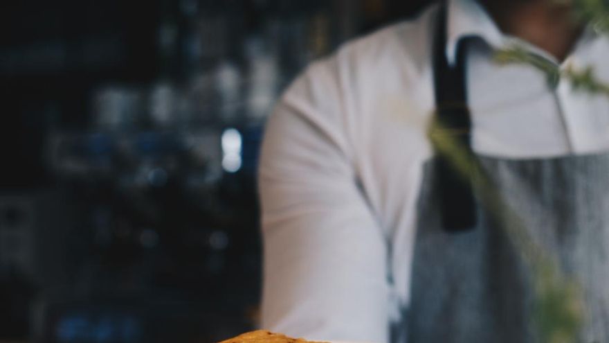 De Santander a Elche, parando en Madrid: aquí se comen los mejores pinchos de tortilla de España