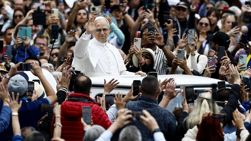 León XIV:  En un mundo "en guerra", estamos llamados a "construir la paz"