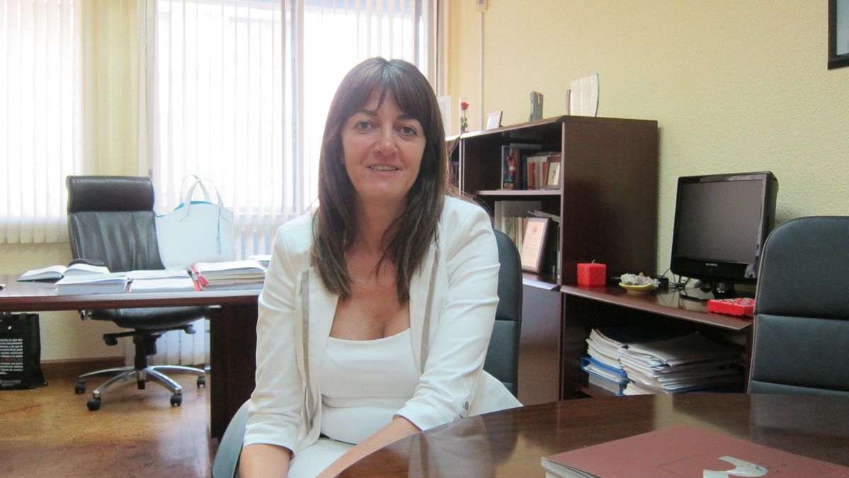 Mendia pide que se adelante el pleno de política general para que el Parlamento se ponga "a trabajar al cien por cien"