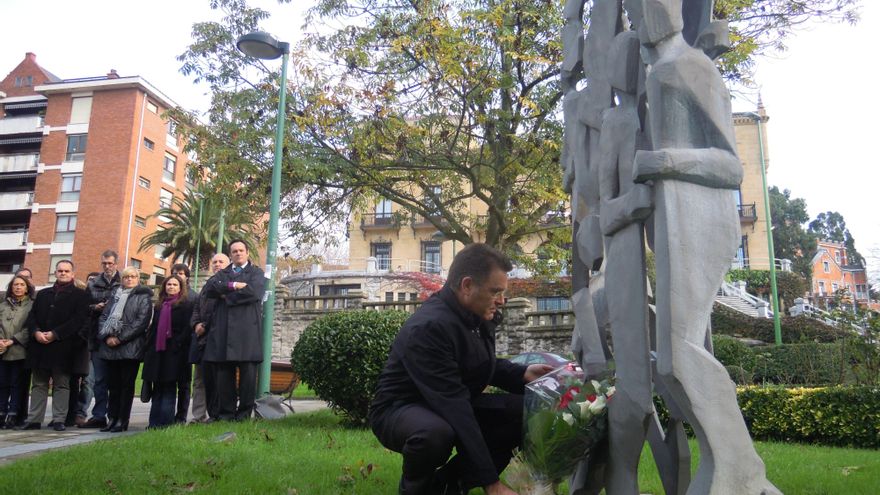 PP y PSE critican la ausencia de Bildu en el homenaje a las víctimas del terrorismo del Ayuntamiento de Getxo (Vizcaya)
