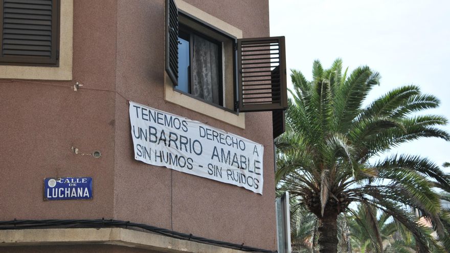 Pancartas vecinales en el barrio de Guanarteme